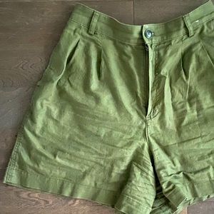 Uniqlo High- wasted Kaki Shorts